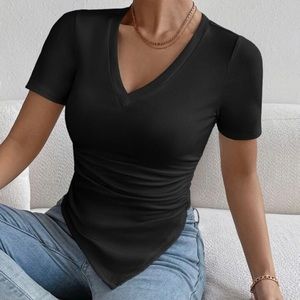 NWT SHEIN Solid Ruched Hanky Hem Tee Black Size Medium